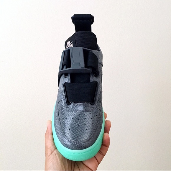 Nike Air Force 1 Utility QS Odell Beckham Jr. GLOW IN THE DARK - Picture 4 of 8